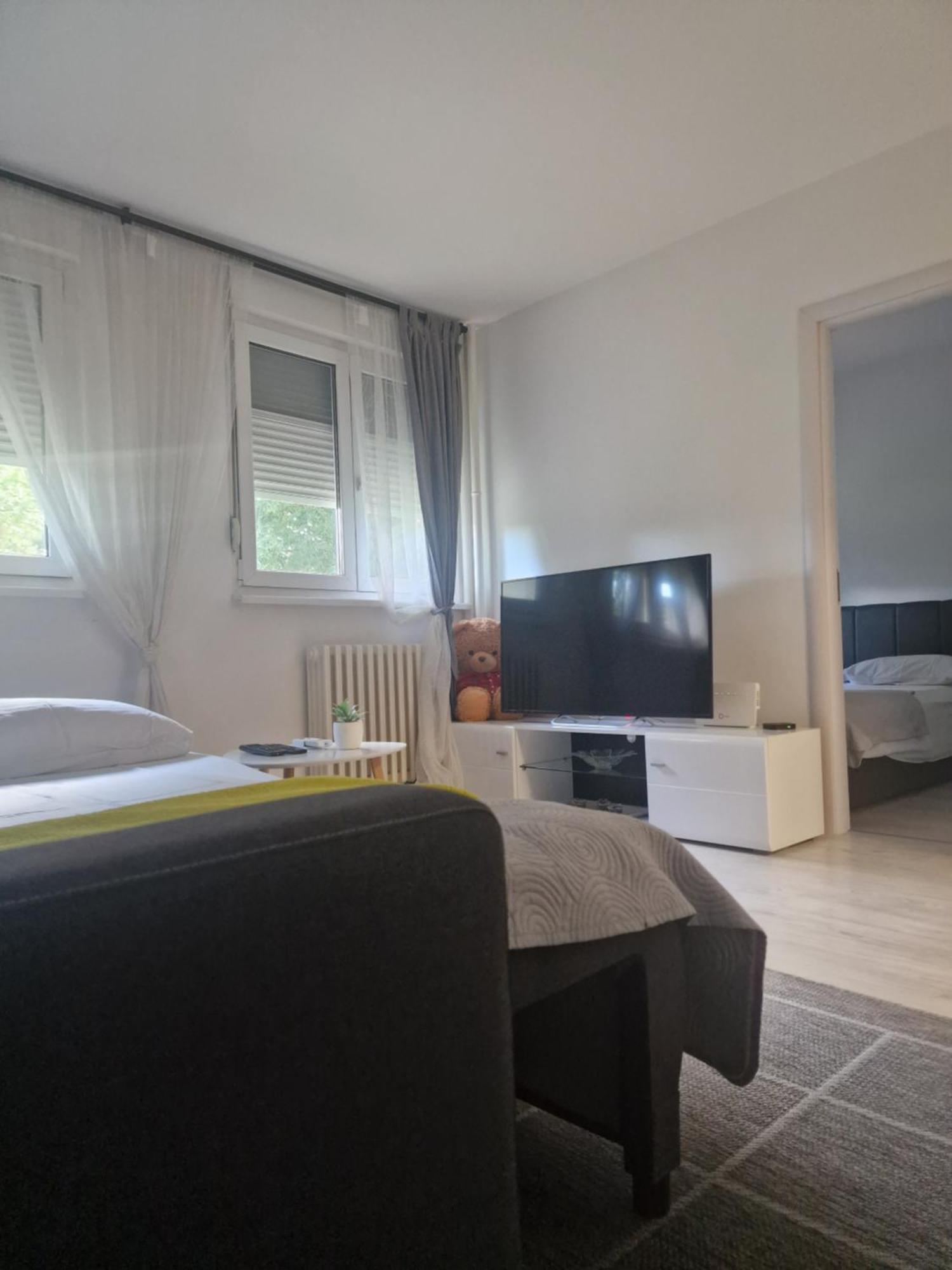 Apartment Iskra เบลเกรด ภายนอก รูปภาพ